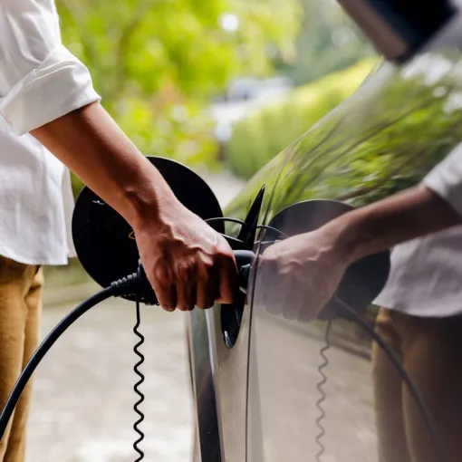 PASSEZ À L’ÉLECTRIQUE AVEC LE LEASING SOCIAL !, Saint-Clair-du-Rhône, Groupe BONNETON