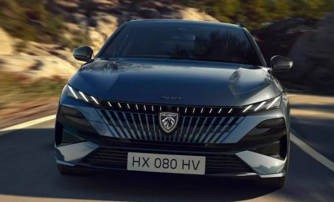NOUVELLES PEUGEOT 308 & 308 SW : AUDACE, TECHNOLOGIE ET SÉRÉNITÉ AU QUOTIDIEN, Saint-Clair-du-Rhône, Groupe BONNETON