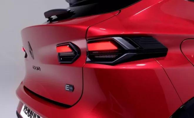 RENAULT CLIO 6 (2025) : LA CITADINE FRANÇAISE CHANGE DE DIMENSION, Saint-Clair-du-Rhône, Groupe BONNETON